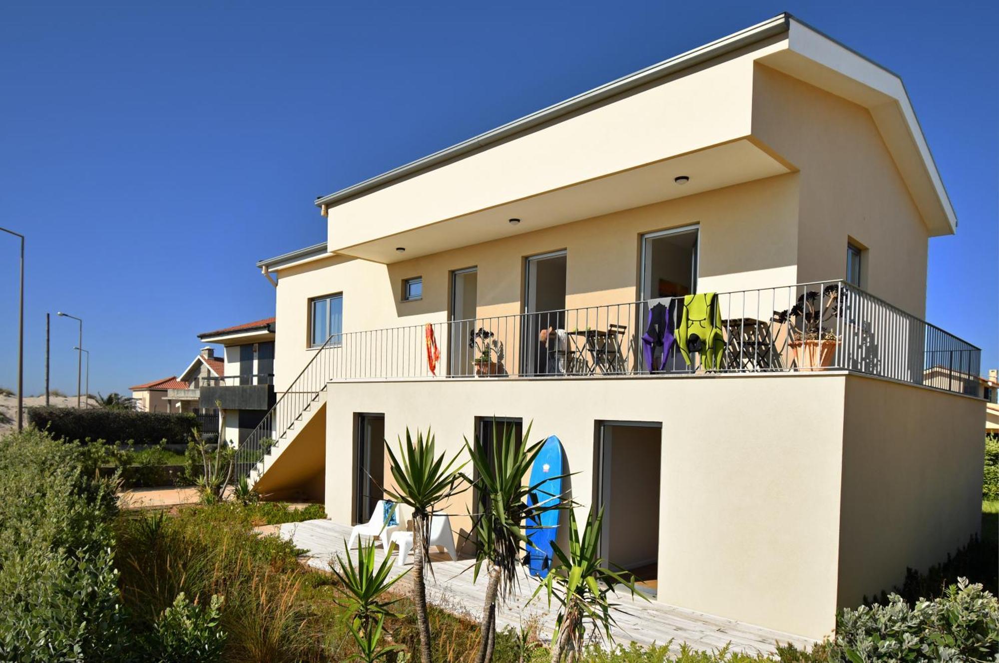 Surfivor Surf Camp Esmoriz Exterior foto